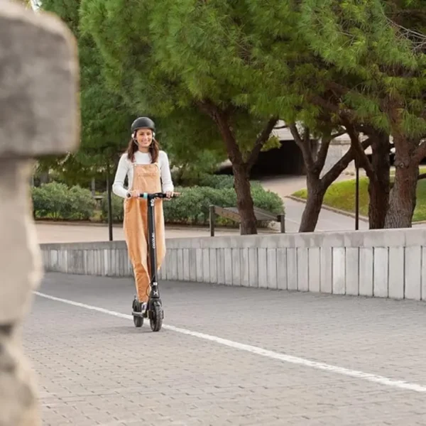 Cecotec Bongo Serie A+ Max 45 – 700W Foldable Electric Scooter with 45KM Range - Image 4