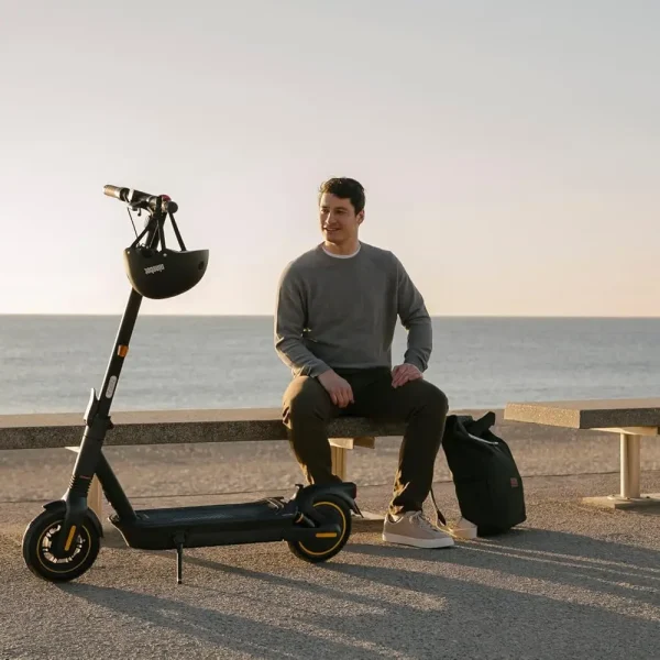 Segway-Ninebot MAX G2 E Electric Scooter – 70KM Range, Dual Suspension, Turn Signals, Foldable - Image 7